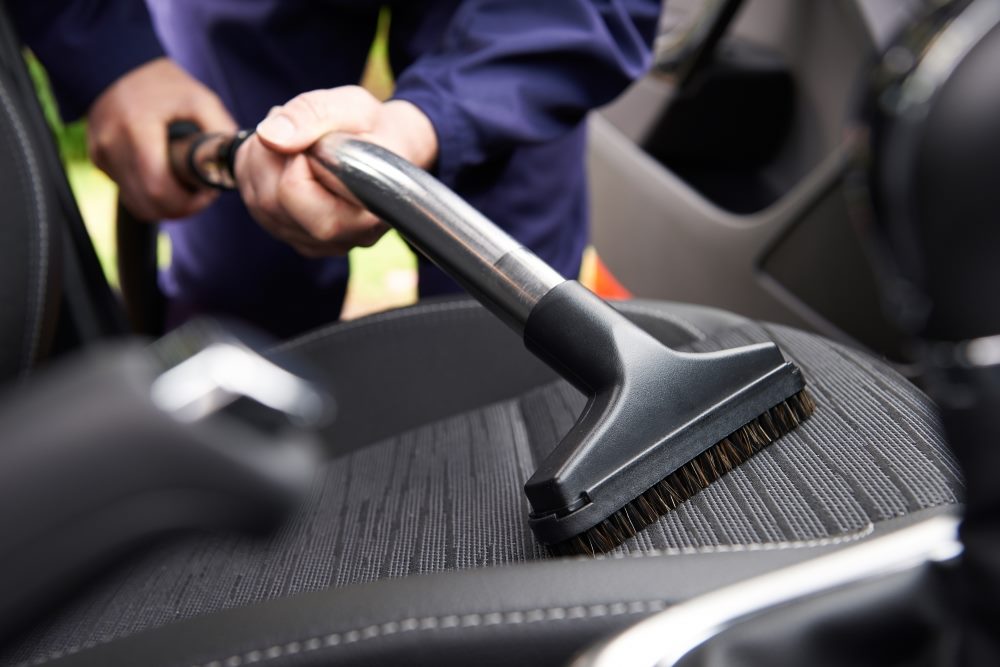 How+to+Remove+Smoke+Smell+from+Car